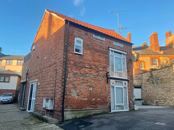 1 Bedroom Flat To Rent In St. Johns Terrace, Newport Pagnell, Buckinghamshire, MK16