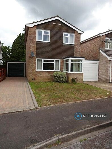 3 Bedroom Detached House To Rent In Sycamore Close, Romsey, SO51