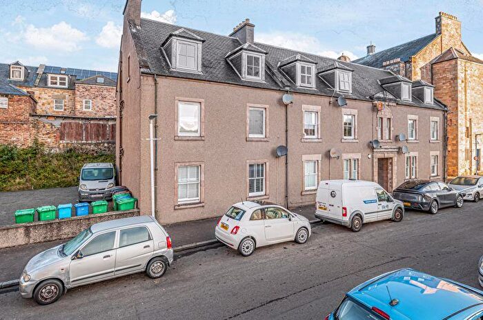 2 Bedroom Flat For Sale In Mid Street, Kirkcaldy, KY1
