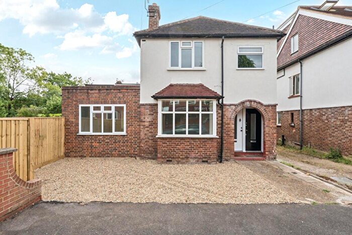 2 Bedroom Maisonette To Rent In Horace Road, Kingston Upon Thames, KT1