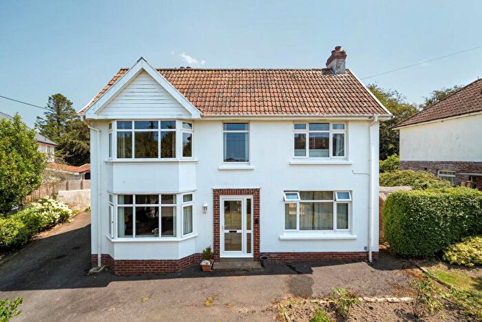 3 Bedroom Detached House For Sale In Shorelands Road, Barnstaple, Devon, EX31