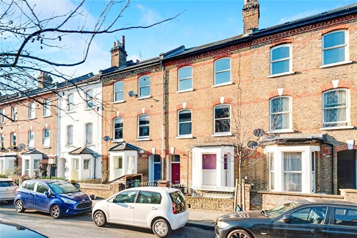 1 Bedroom Flat To Rent In Loveridge Road, London, NW6