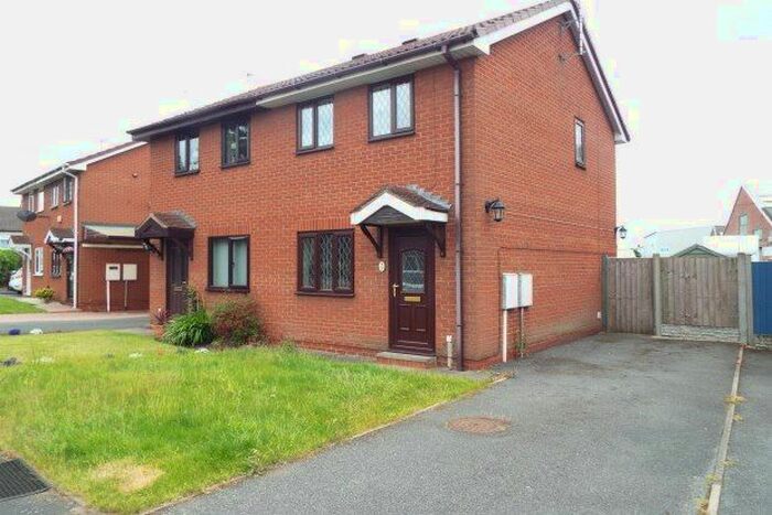 2 Bedroom Property To Rent In The Carousels, Burton-On-Trent, DE14