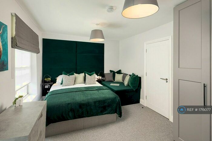 2 Bedroom Flat To Rent In High Street, Wellingborough, NN8