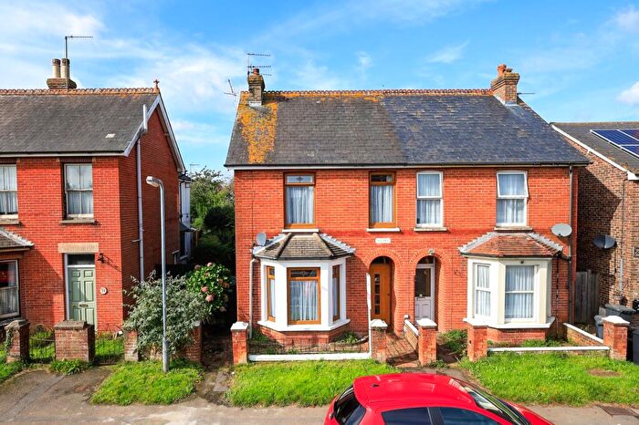 3 Bedroom Semi-Detached House For Sale In Ersham Road, Hailsham, BN27