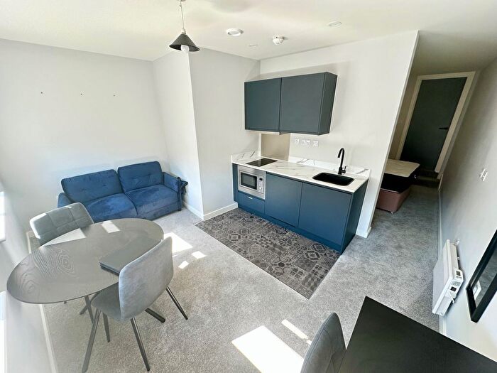 1 Bedroom Flat To Rent In Marygate, Wakefield, WF1