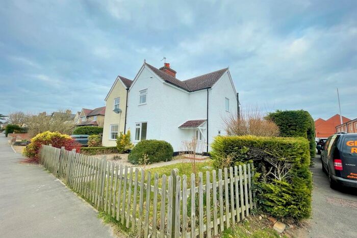 3 Bedroom House To Rent In Colchester Road, West Bergholt, CO6