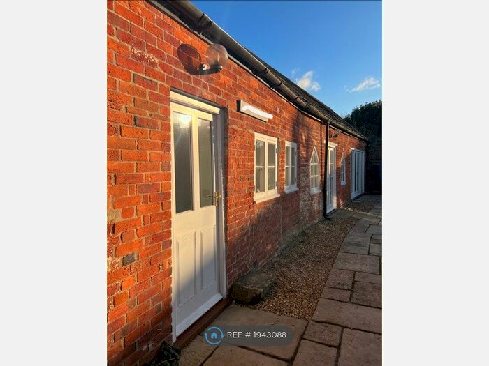 1 Bedroom Flat To Rent In The Old Surgery, Heytesbury, BA12