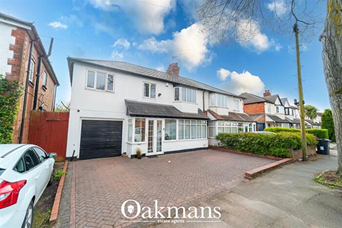 5 Bedroom Semi-Detached House For Sale In Haunch Lane, Birmingham, B13