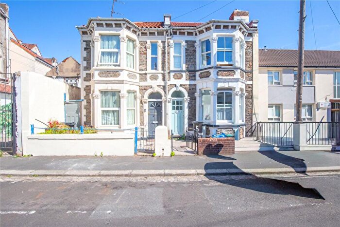 3 Bedroom Semi-Detached House For Sale In London Road, St. Pauls, Bristol, BS2