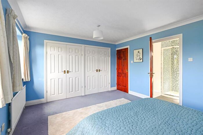 4 Bedroom Detached House For Sale In Swanwick Lane, Swanwick, Southampton, SO31