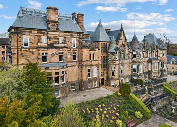 2 Bedroom Flat To Rent In Rawcliffe Gardens, Glasgow, G41