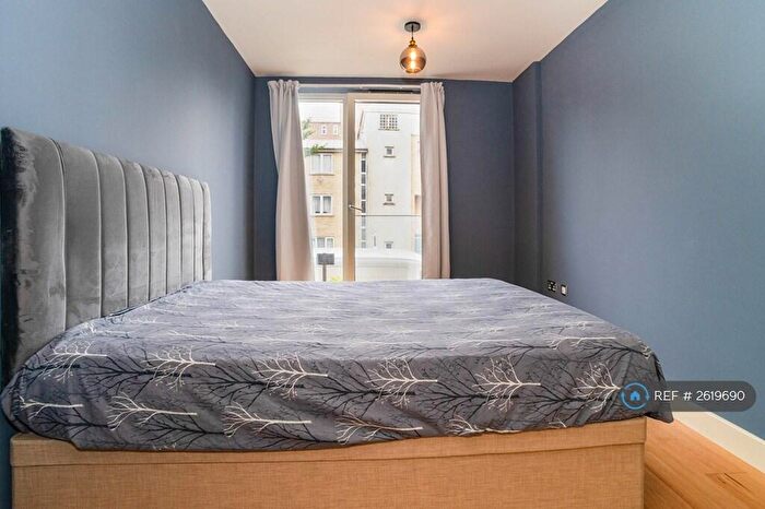 2 Bedroom Flat To Rent In City Mill Apartments, London, E8