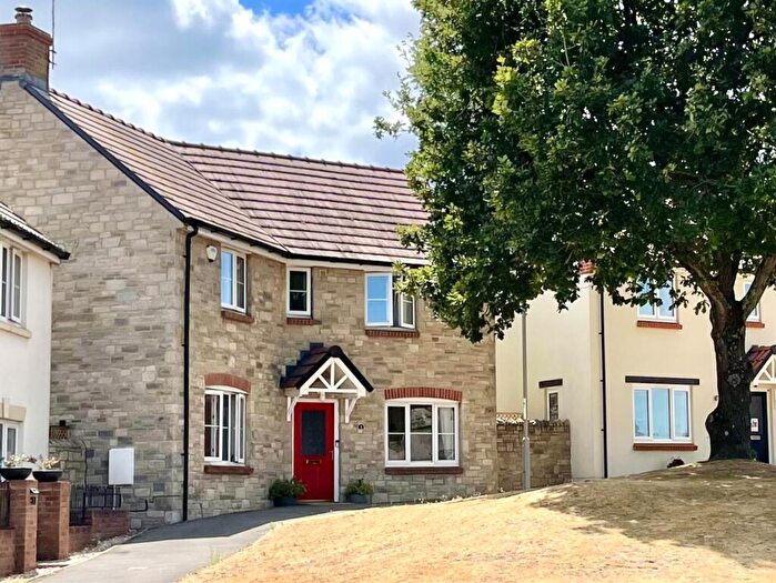 4 Bedroom Detached House For Sale In Blackwell Walk, Crossways, DT2