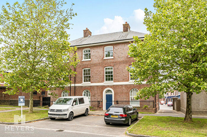1 Bedroom Apartment For Sale In Peverell Avenue East, Dorchester, DT1