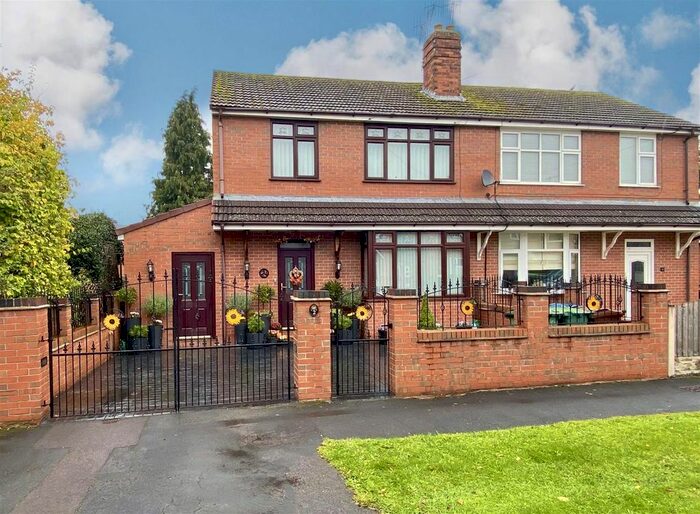 5 Bedroom Semi-Detached House For Sale In Green Close, Barlaston, Stoke-On-Trent, ST12