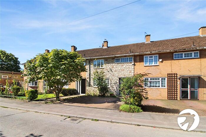 3 Bedroom Terraced House To Rent In Melfield Gardens, Catford, London, SE6