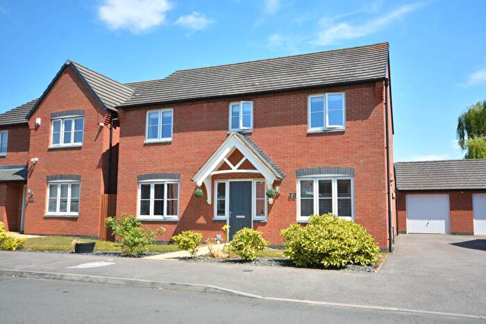 4 Bedroom Detached House For Sale In Academy Drive, Rugby, CV21