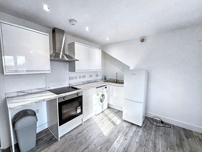 1 Bedroom Flat To Rent In Lodge Causeway, Bristol, BS16