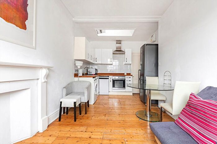 2 Bedroom Flat To Rent In Ongar Road, Fulham, SW6