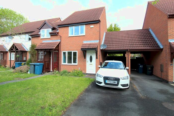 2 Bedroom Semi-Detached House To Rent In Herons Court, West Bridgford, NG2