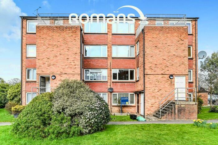 2 Bedroom Maisonette To Rent In Ellison Way, RG40