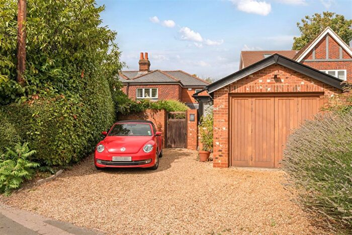 3 Bedroom Cottage For Sale In Ruscombe Lane, Ruscombe, Reading, RG10