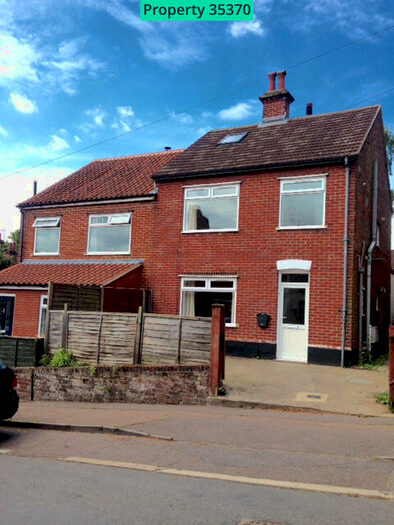 3 Bedroom Semi-Detached House To Rent In Junction Road, Norwich, NR3