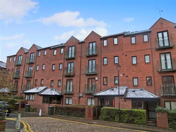 1 Bedroom Flat To Rent In Blackfriars Court, Newcastle Upon Tyne, NE1