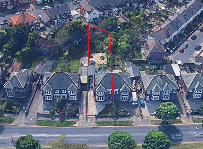 4 Bedroom Semi-Detached House For Sale In West Park Drive, Blackpool, FY3