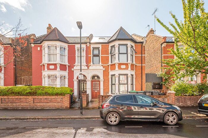 5 Bedroom Property For Sale In Lausanne Road, Harringay, London, N8