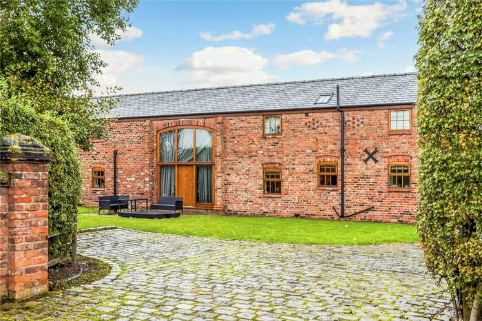 3 Bedroom Detached House To Rent In Farnworth Road, Penketh, Warrington, Cheshire, WA5