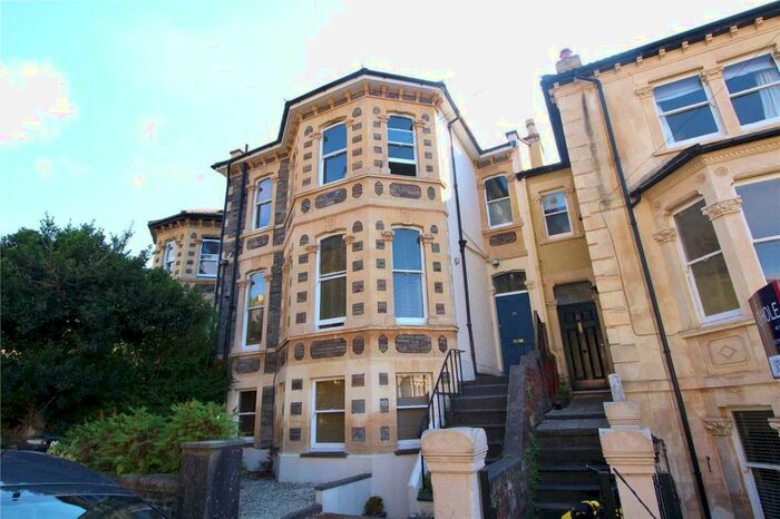 3 Bedroom Apartment To Rent In Montrose Avenue, Redland, Bristol, BS6