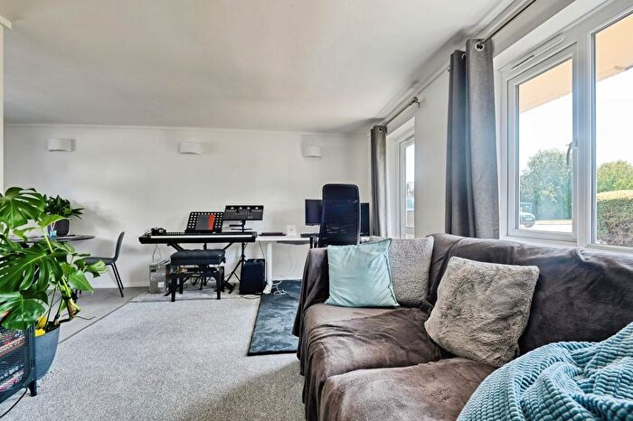 1 Bedroom Flat For Sale In Jockey Road, Sutton Coldfield, B73