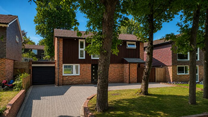 4 Bedroom Detached House For Sale In Wallington, Surrey, SM6