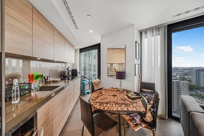 1 Bedroom Flat To Rent In Chronicle Tower, City Road, EC1V
