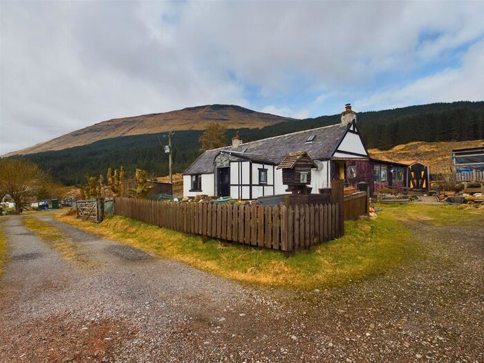 2 Bedroom Property For Sale In , Arinabea Cottages, Tyndrum, Crianlarich, FK20