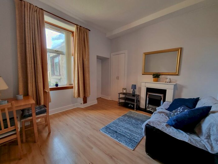 1 Bedroom Flat To Rent In Wallfield Crescent, Rosemount, Aberdeen, AB25