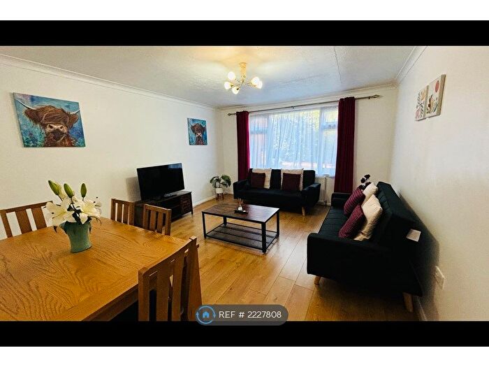 2 Bedroom Flat To Rent In South Harrow, Harrow, HA2