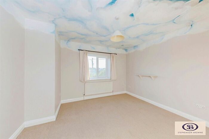 4 Bedroom Detached House For Sale In Stoneley Road, Coppenhall, Crewe, CW1