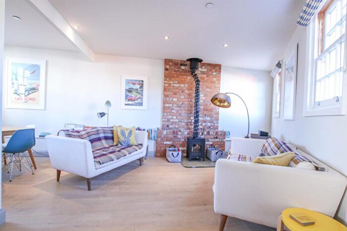 3 Bedroom Town House For Sale In Blackmill Road, Southwold, IP18