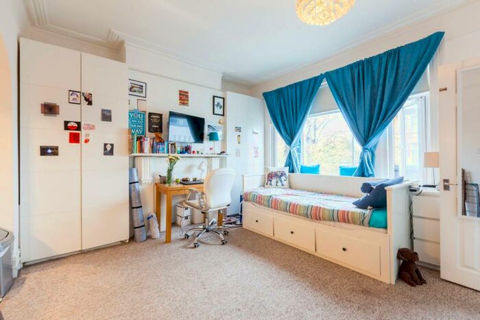 Studio To Rent In Lavender Hill, Battersea, London, SW11