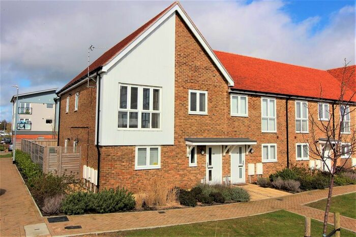 1 Bedroom Flat To Rent In Juniper Way, Hawkinge, Folkestone, CT18
