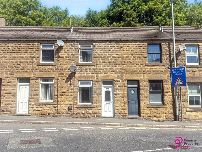 2 Bedroom Terraced House For Sale In Church Street, Penistone, S36