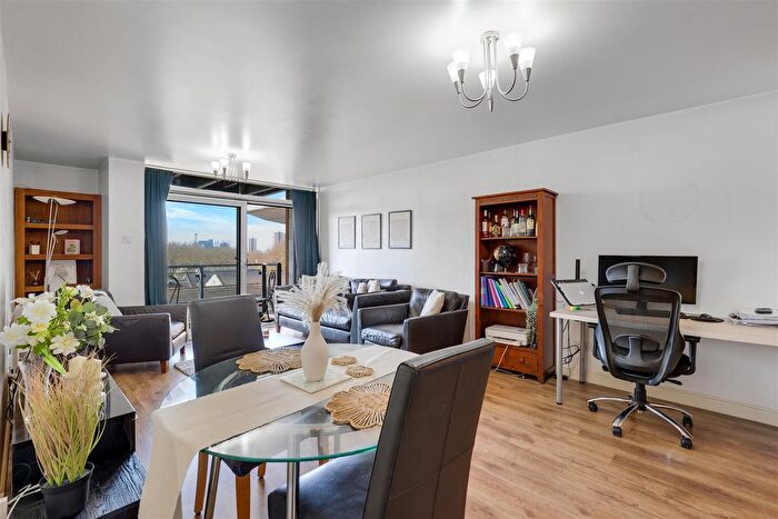 1 Bedroom Flat To Rent In Lowestoft Mews, North Woolwich, E16