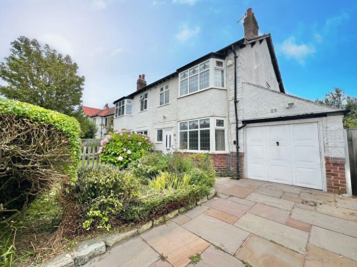 3 Bedroom Semi-detached House For Sale In The Grove, Cleveleys, FY5