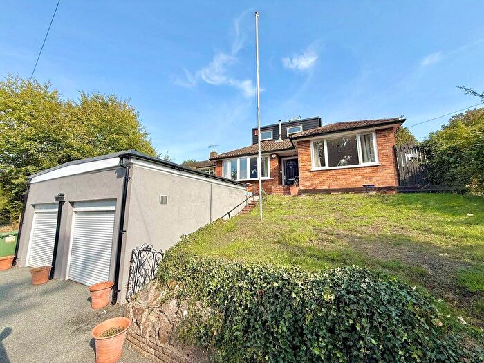 4 Bedroom Detached House For Sale In Mancroft Road, Caddington, LU1