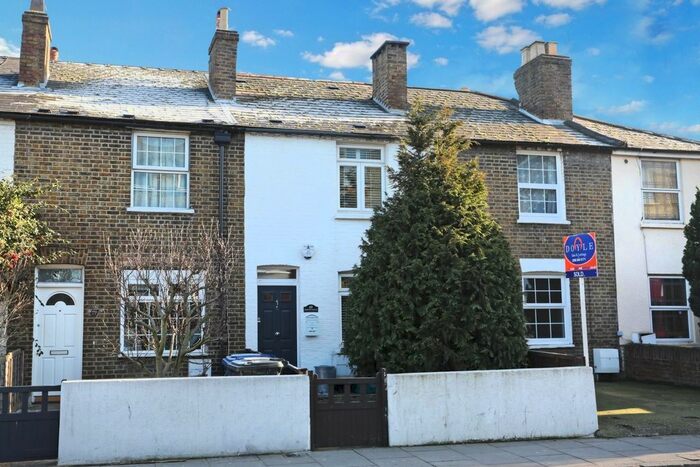 3 Bedroom Terraced House To Rent In Boston Road, Hanwell, W7