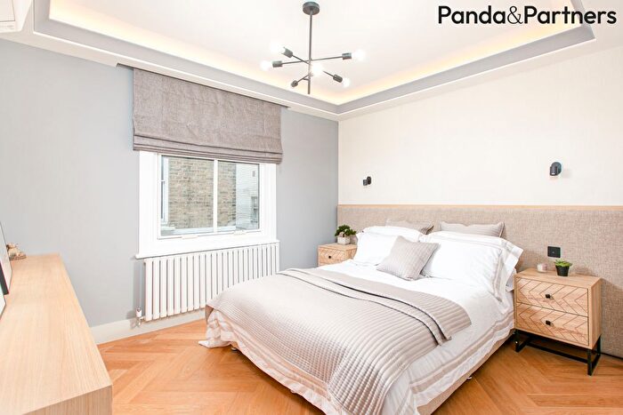 3 Bedroom Flat To Rent In Kenway Road, London, SW5