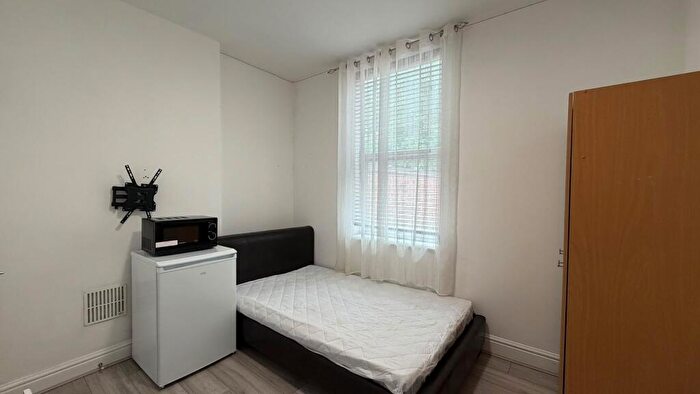 Studio To Rent In Uttoxeter New Road, Derby, Derby City, DE22